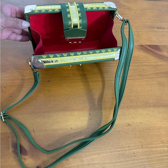 Box style clutch/crossbody handbag - Picture 2 of 6